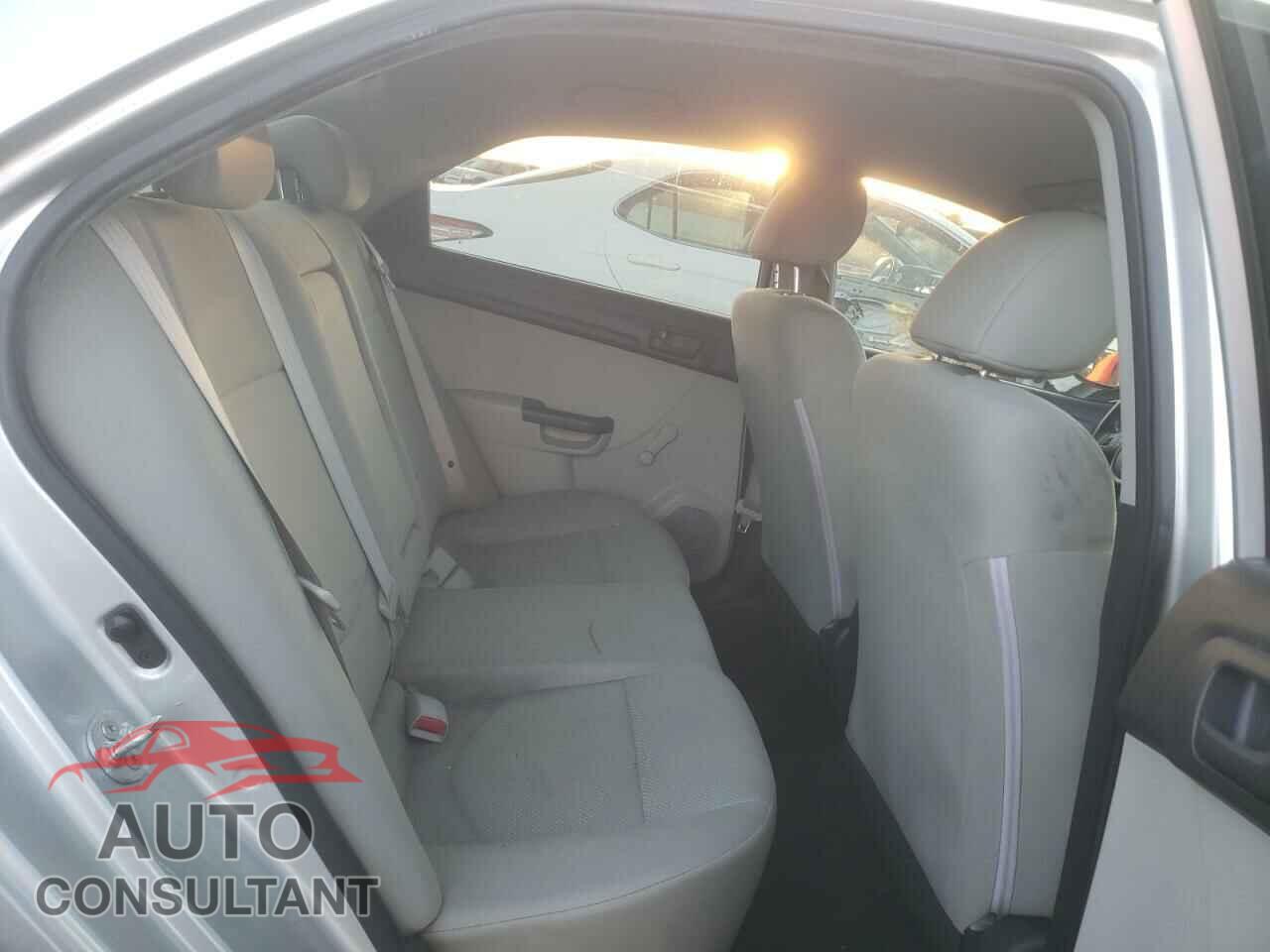 KIA FORTE 2012 - KNAFT4A26C5585003
