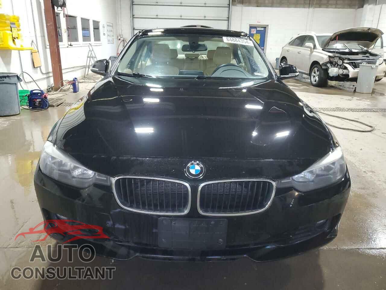 BMW 3 SERIES 2013 - WBA3B3C54DF540421