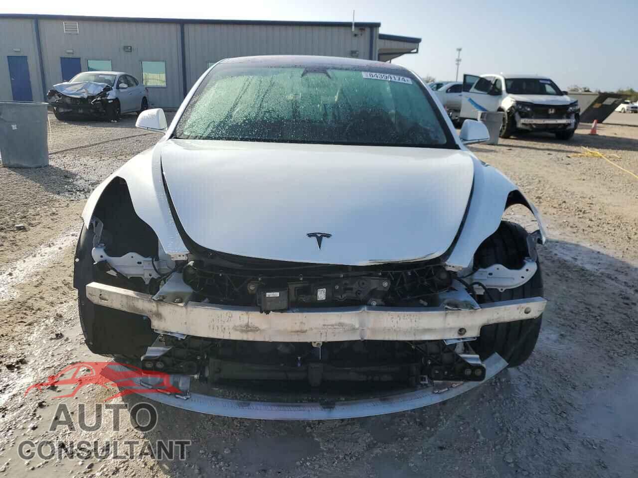 TESLA MODEL 3 2018 - 5YJ3E1EA9JF038738