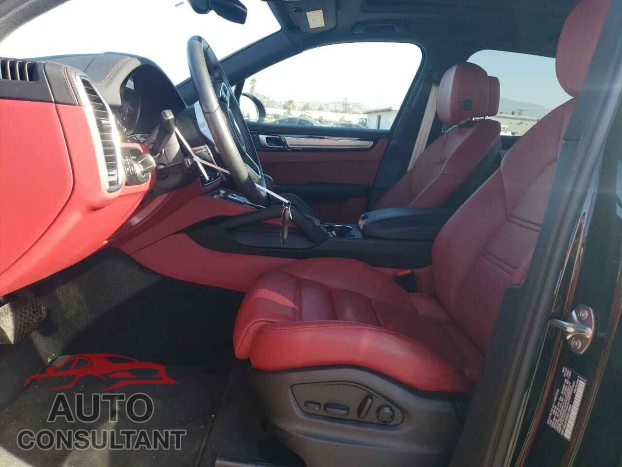 PORSCHE CAYENNE 2023 - WP1AE2AY5PDA12054