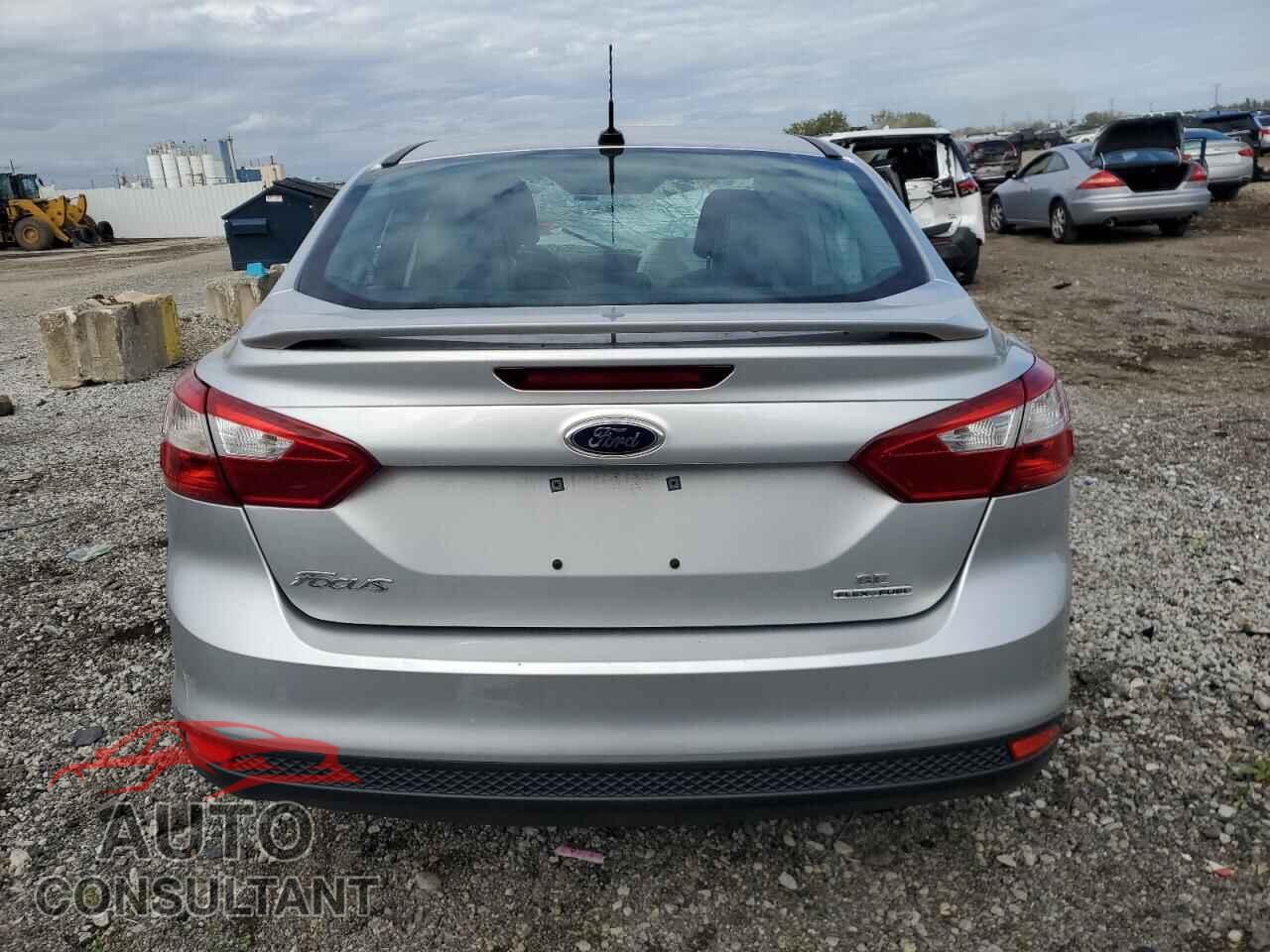 FORD FOCUS 2013 - 1FADP3F27DL211875