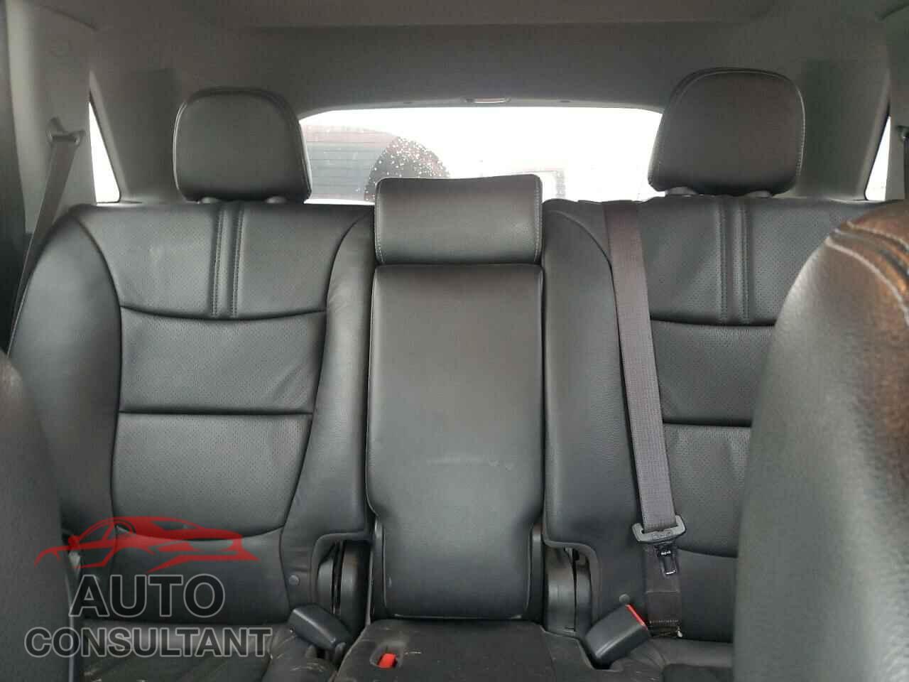 KIA SORENTO 2013 - 5XYKWDA20DG364322