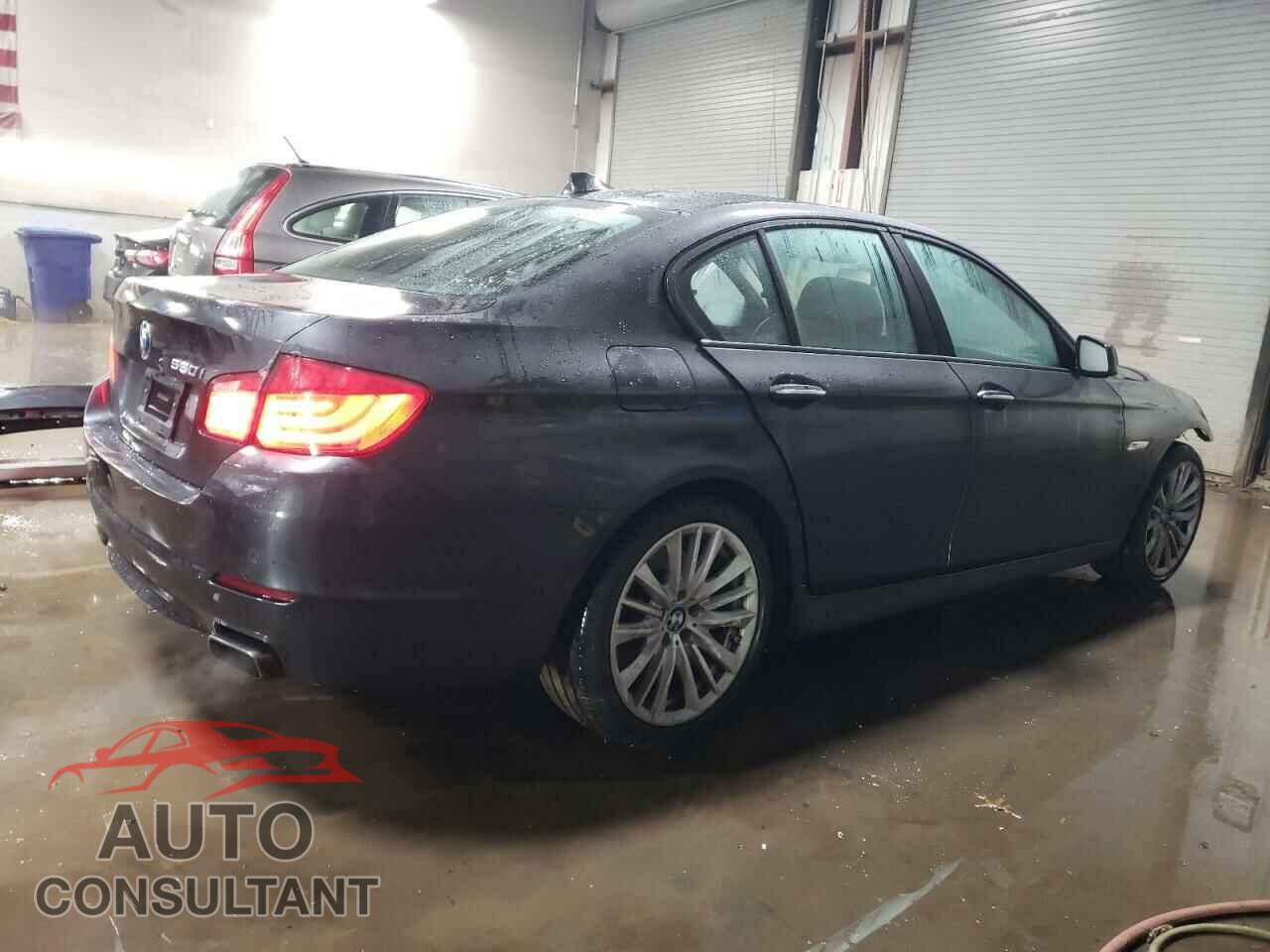BMW 5 SERIES 2011 - WBAFR9C51BC618387