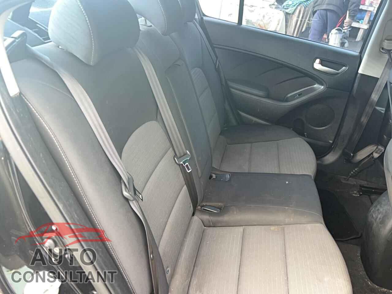 KIA FORTE 2017 - 3KPFL4A75HE160673