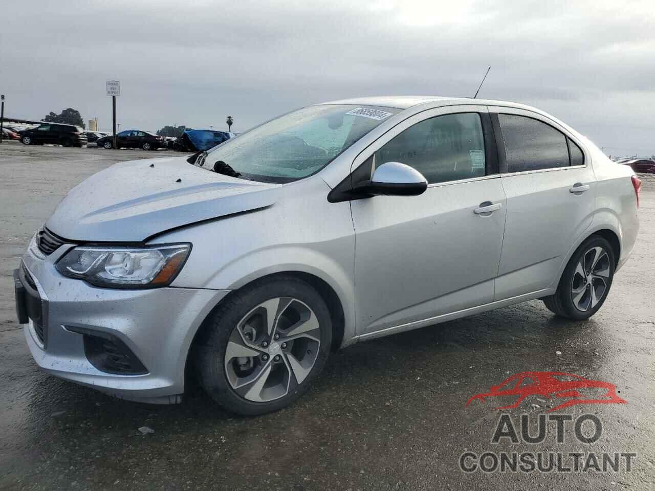 CHEVROLET SONIC 2017 - 1G1JF5SB2H4140885