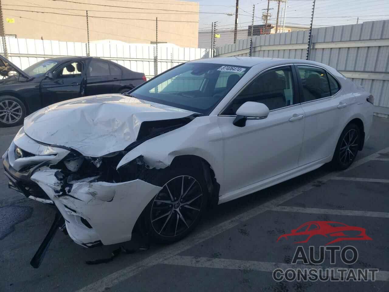 TOYOTA CAMRY 2024 - 4T1G11AK9RU918638