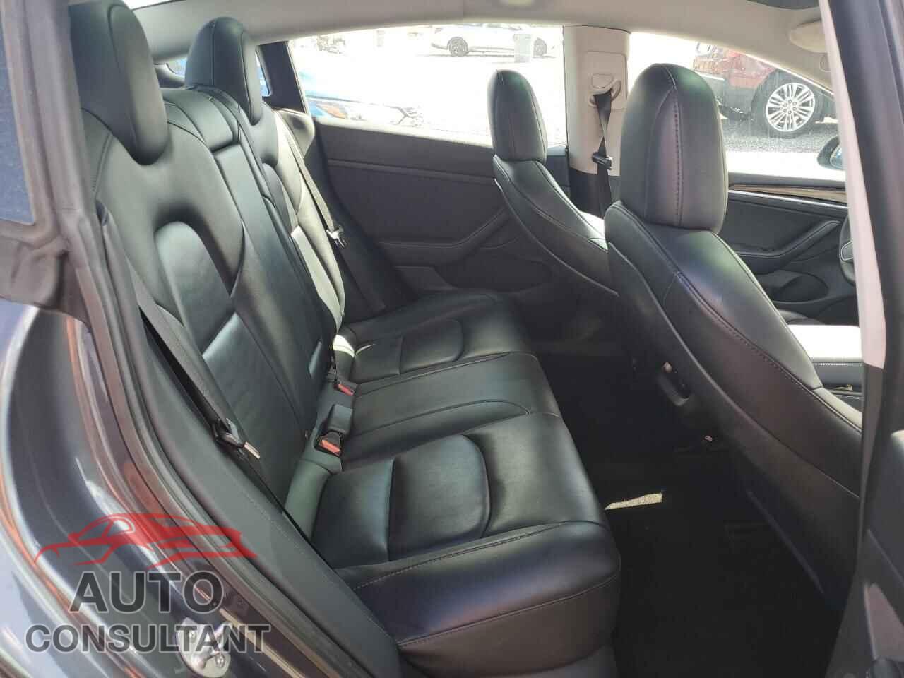 TESLA MODEL 3 2022 - 5YJ3E1EAXNF369348