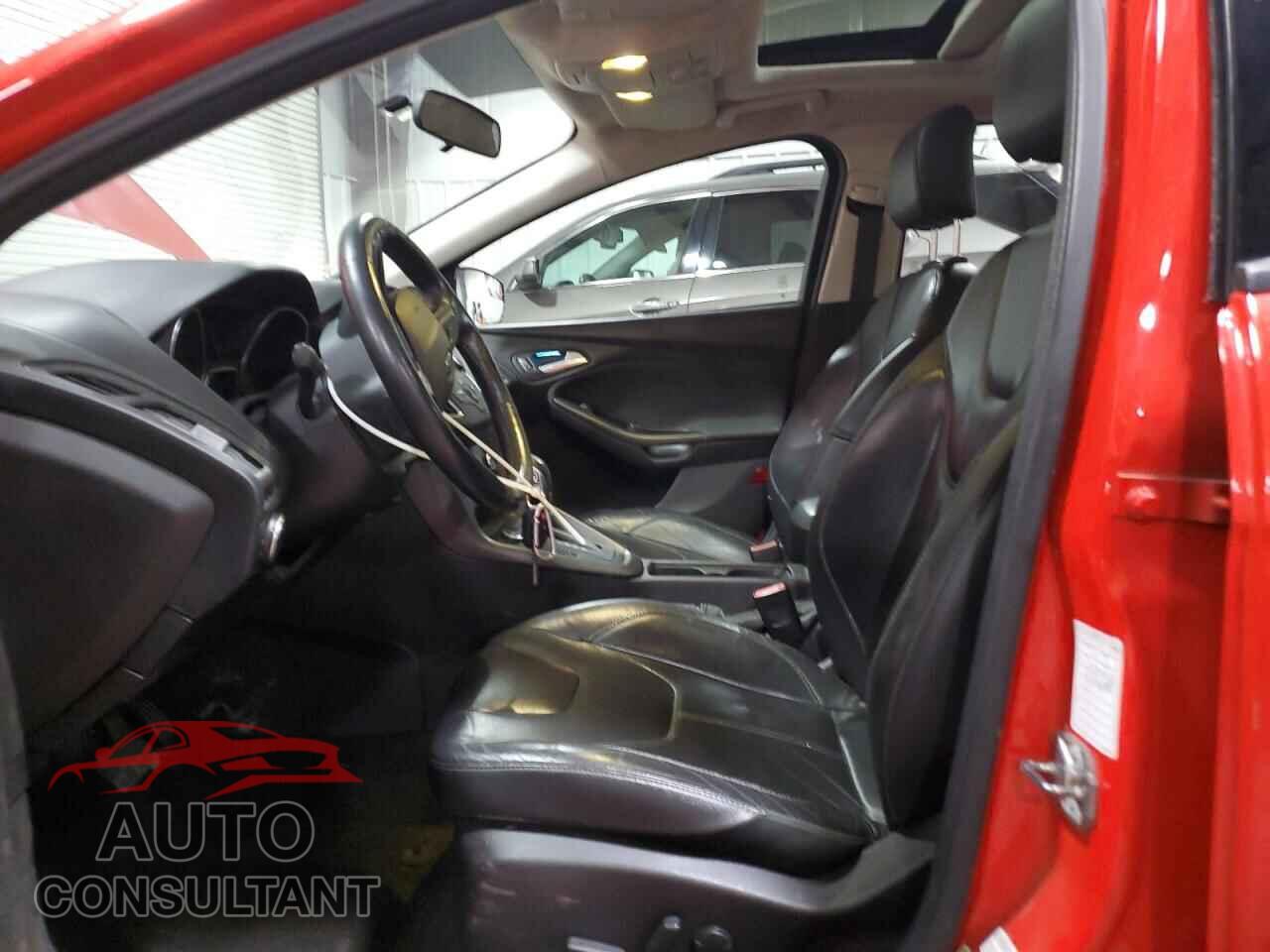 FORD FOCUS 2016 - 1FADP3F2XGL302692