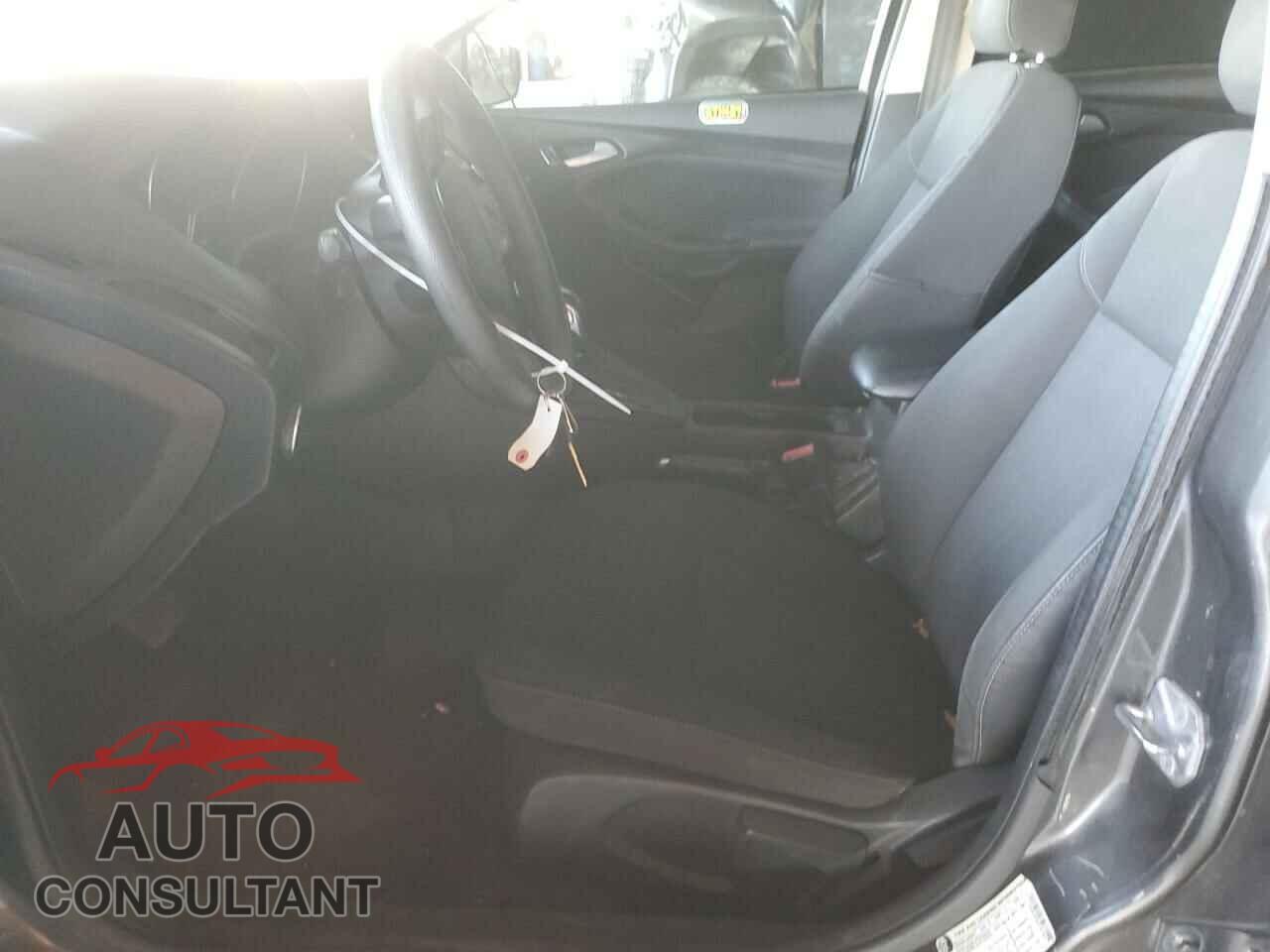 FORD FOCUS 2016 - 1FADP3F26GL347807