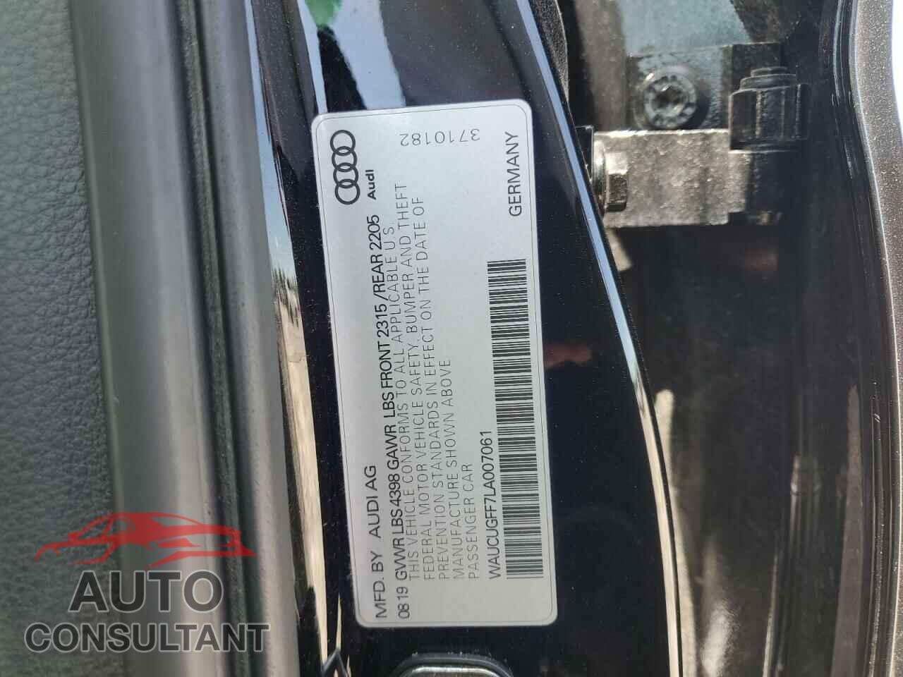 AUDI A3 2020 - WAUCUGFF7LA007061