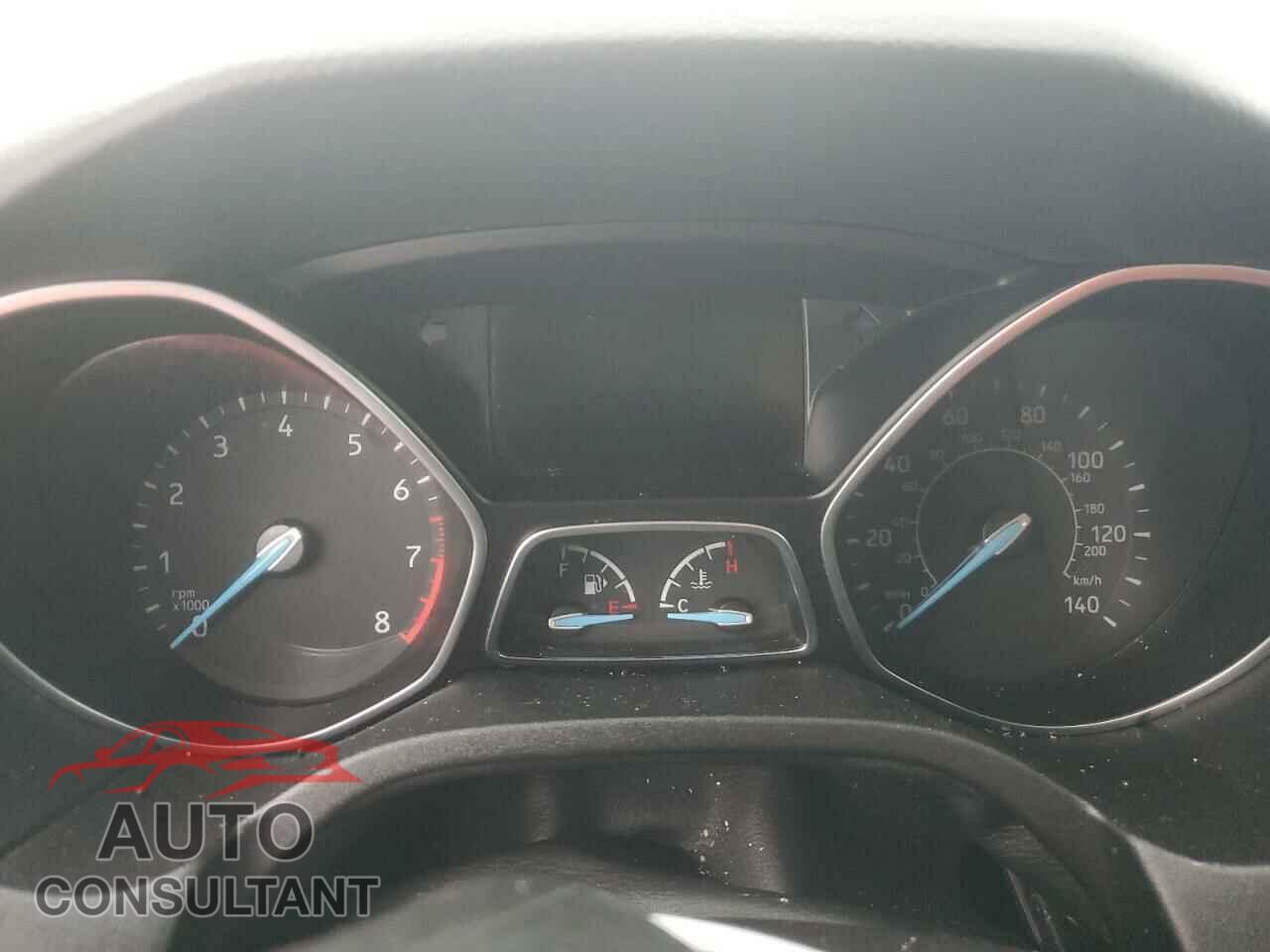 FORD FOCUS 2015 - 1FADP3N24FL379297