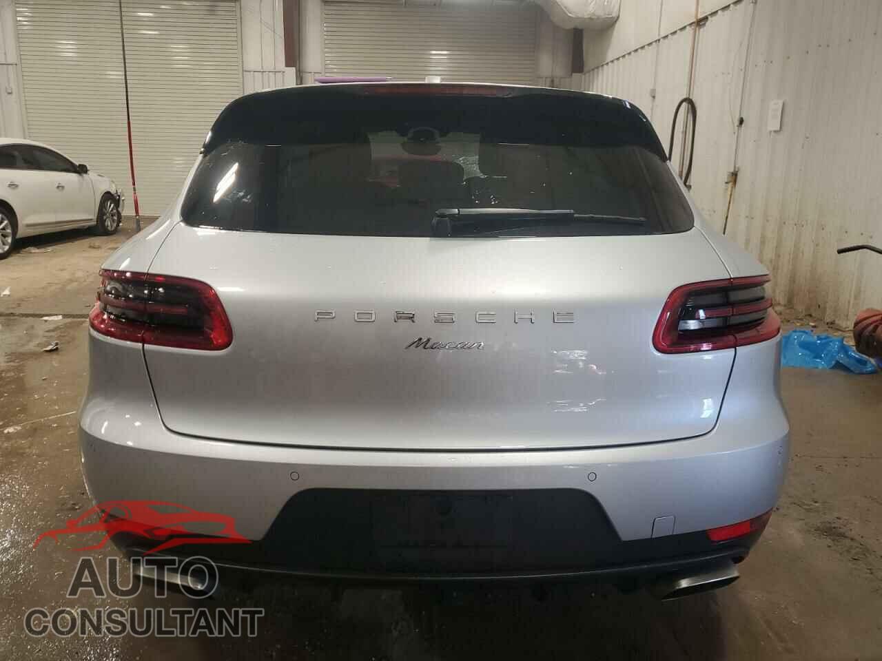 PORSCHE MACAN 2018 - WP1AA2A57JLB10615