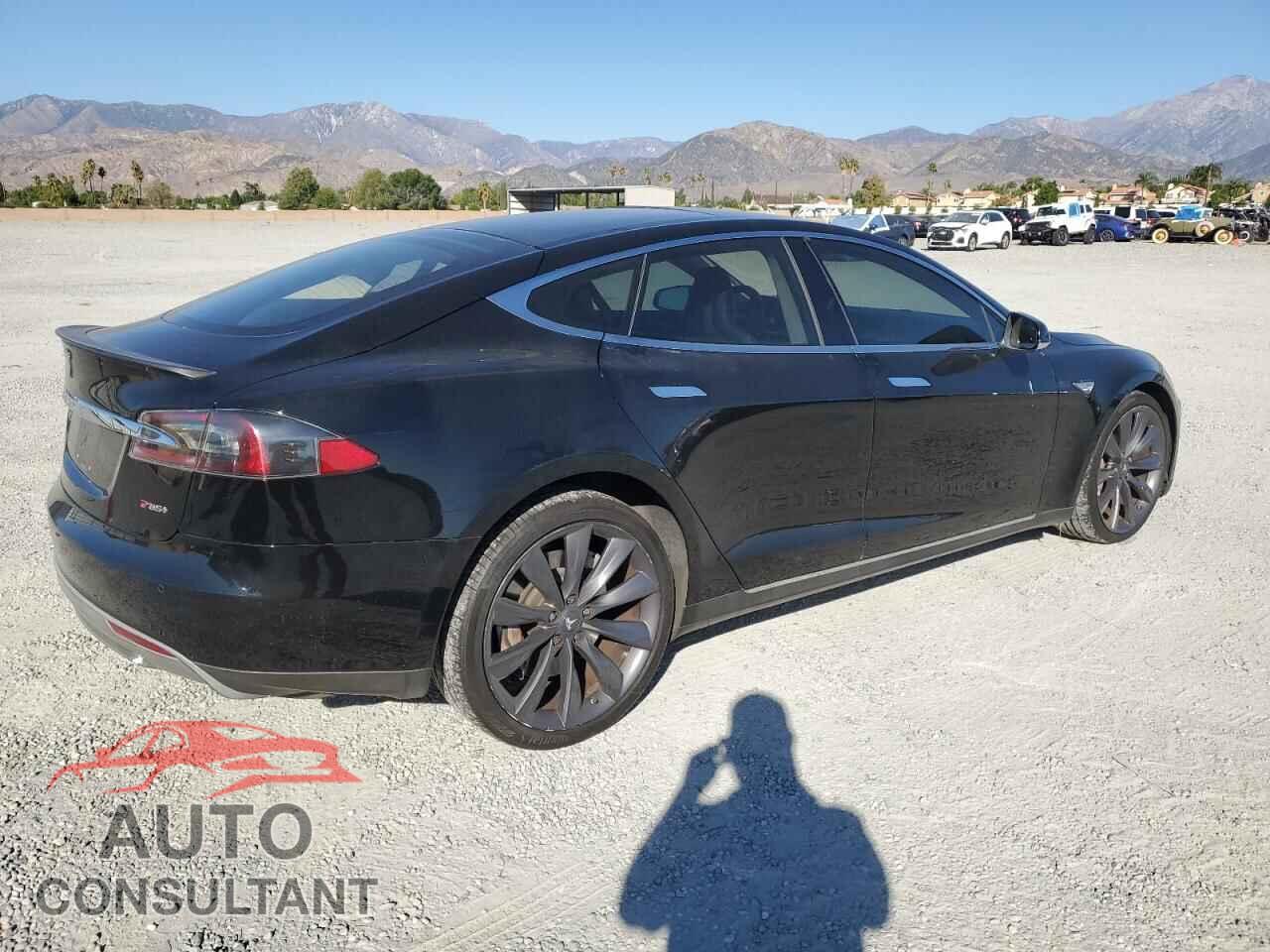 TESLA MODEL S 2013 - 5YJSA1DP4DFP21903