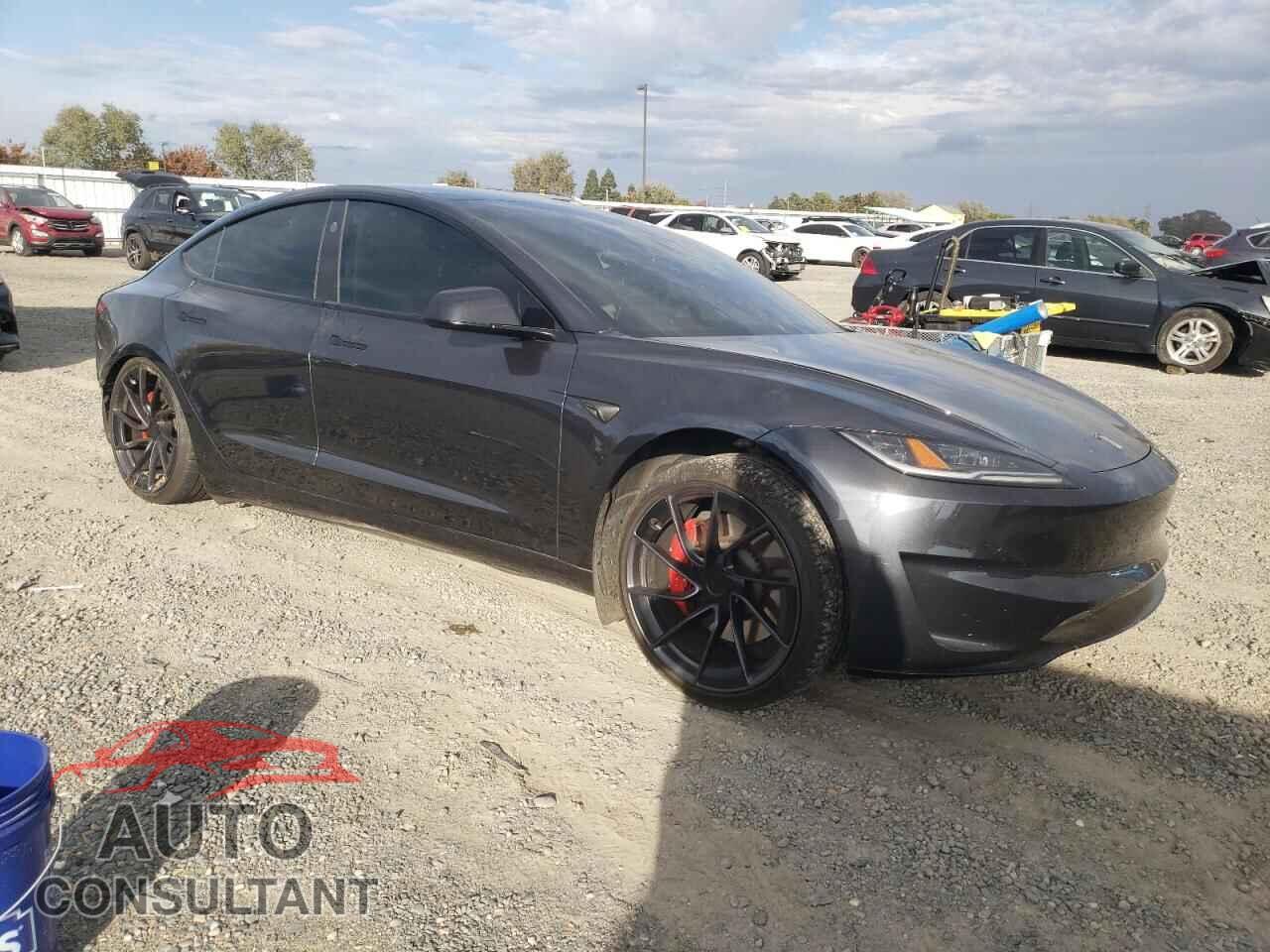 TESLA MODEL 3 2024 - 5YJ3E1ET9RF856550