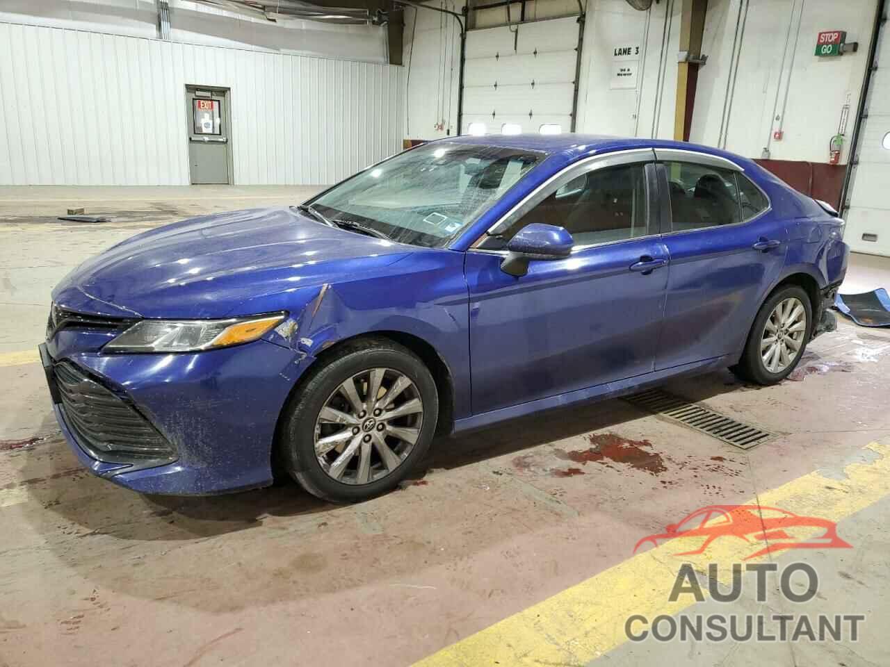 TOYOTA CAMRY 2018 - 4T1B11HK3JU618971