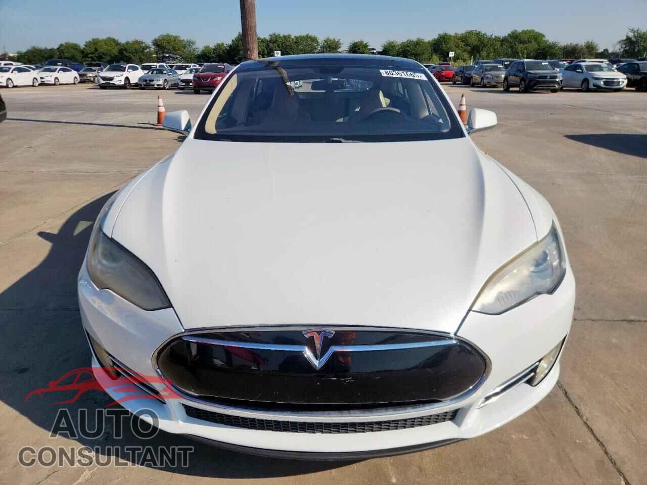 TESLA MODEL S 2013 - 5YJSA1CG8DFP14082