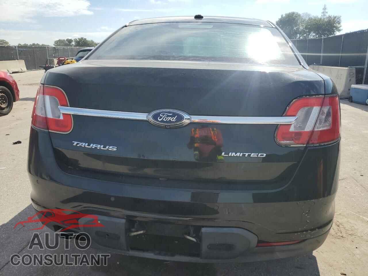 FORD TAURUS 2011 - 1FAHP2FW5BG141085