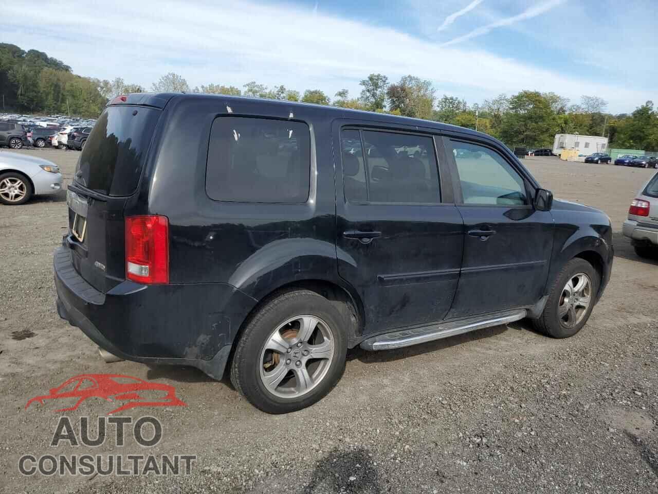 HONDA PILOT 2013 - 5FNYF4H73DB028828