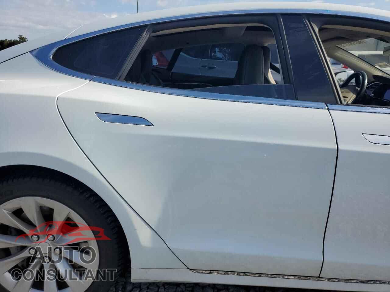 TESLA MODEL S 2016 - 5YJSA1E10GF156306