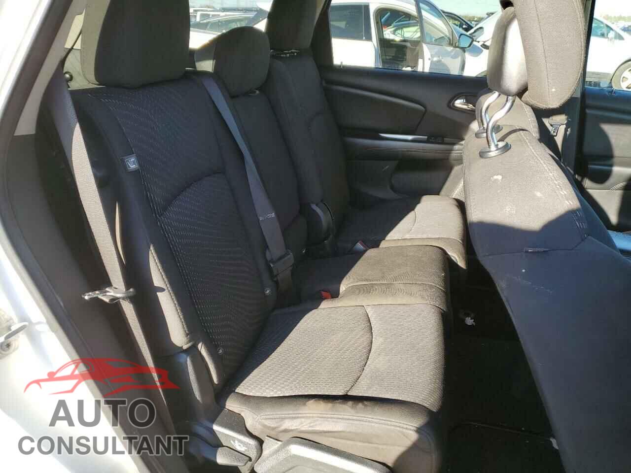 DODGE JOURNEY 2015 - 3C4PDCBG2FT726470