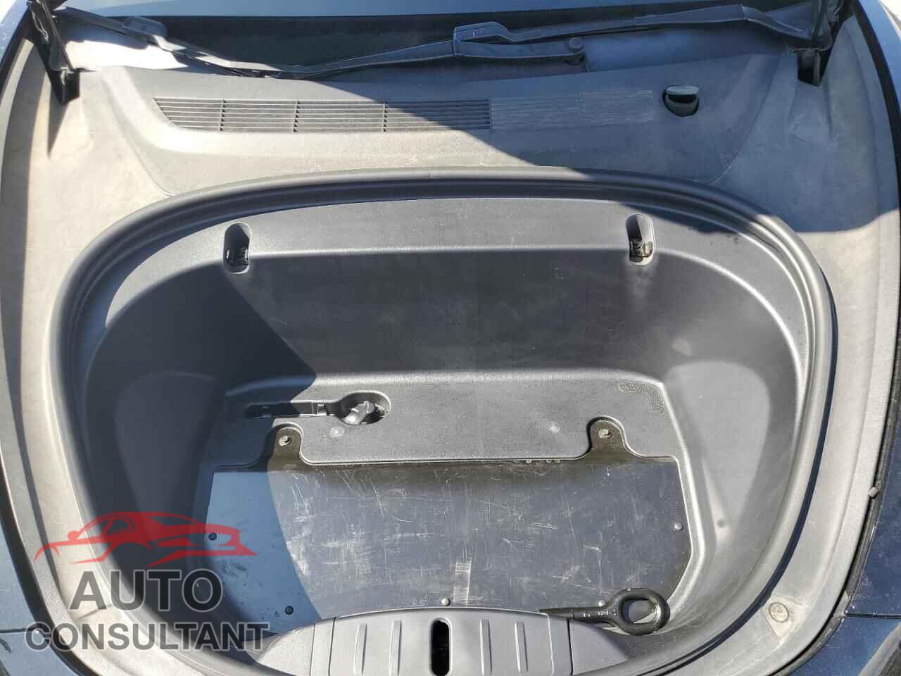 TESLA MODEL 3 2019 - 5YJ3E1EA4KF327155