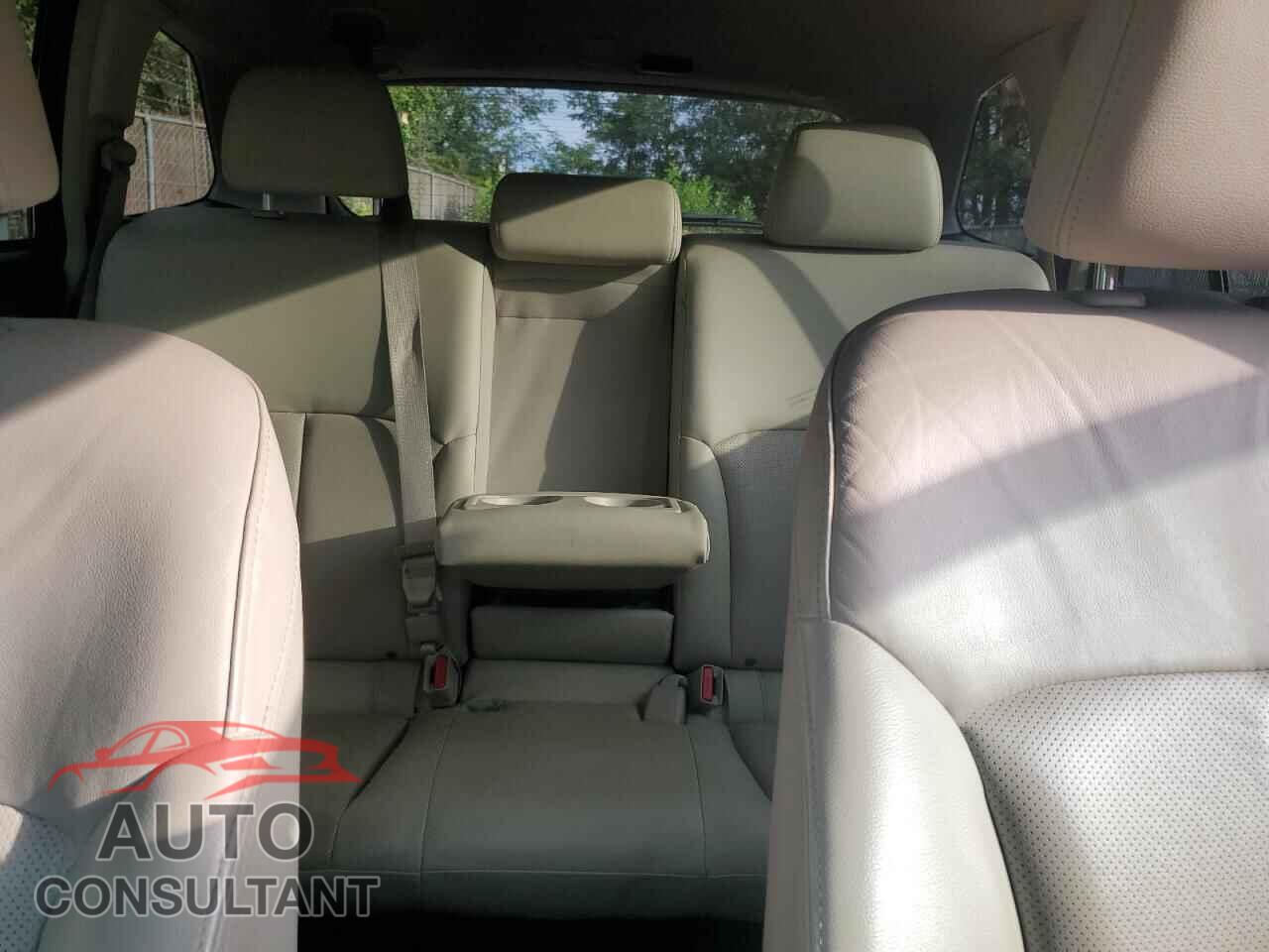 SUBARU OUTBACK 2011 - 4S4BRBKC3B3445718
