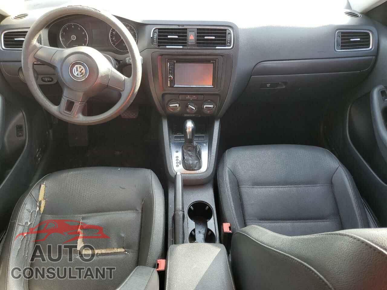 VOLKSWAGEN JETTA 2012 - 3VWDX7AJ6CM070923