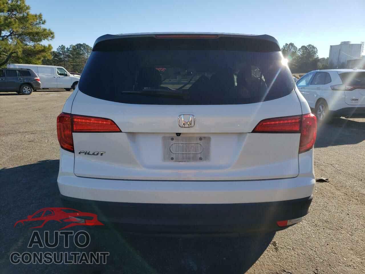 HONDA PILOT 2017 - 5FNYF5H12HB001868