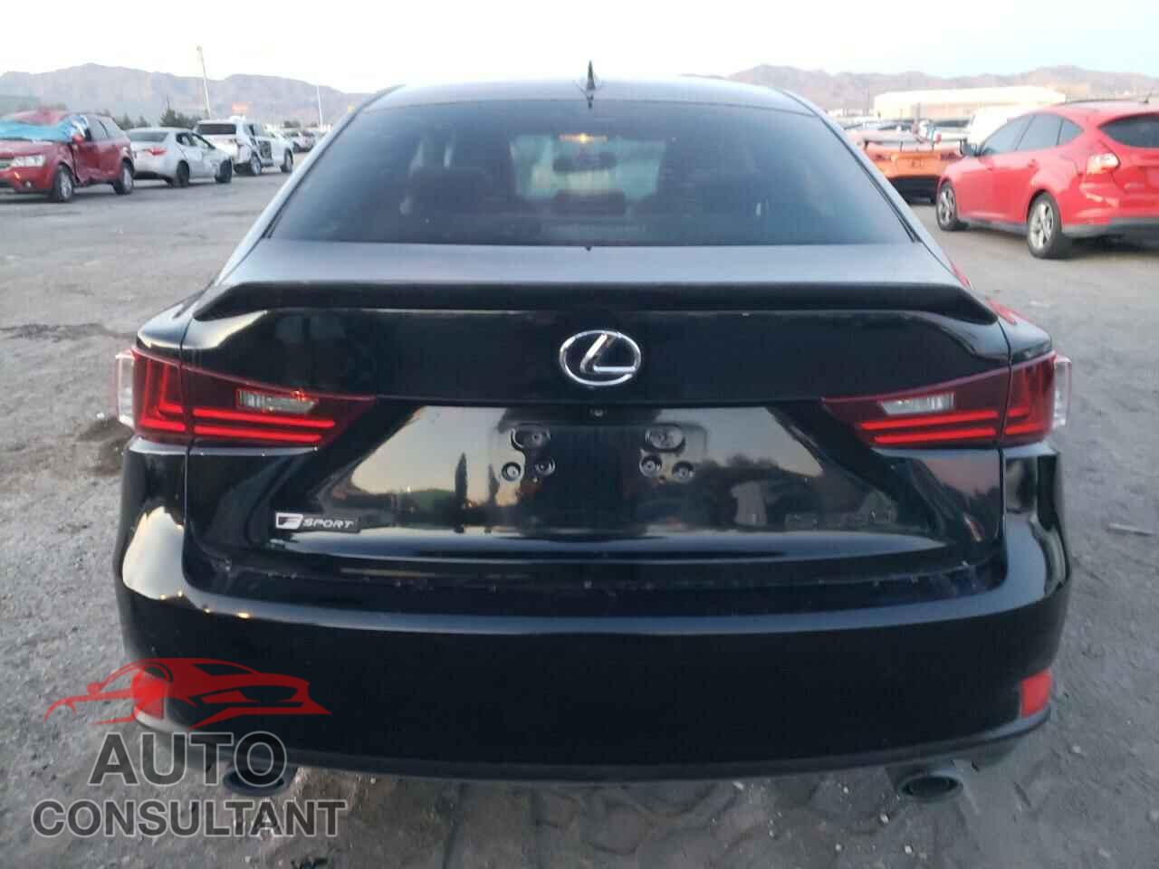 LEXUS IS 2014 - JTHBE1D2XE5013763