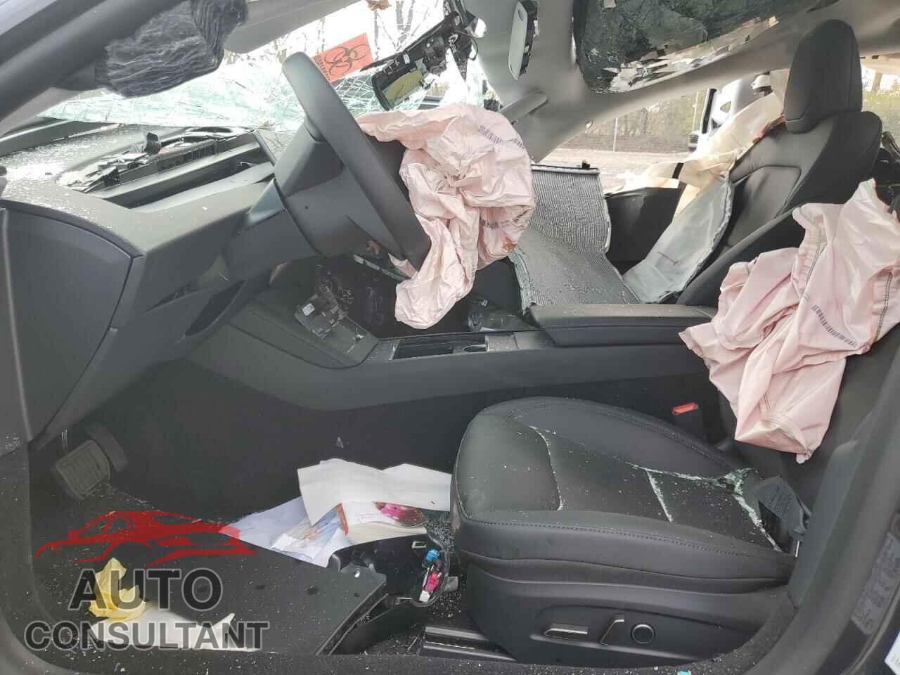 TESLA MODEL 3 2024 - 5YJ3E1EA7RF861860