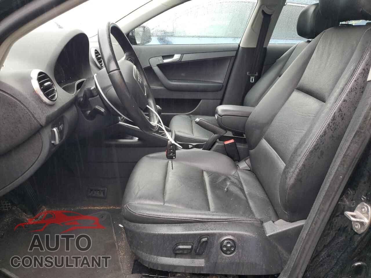 AUDI A3 2013 - WAUFEAFM2DA010828