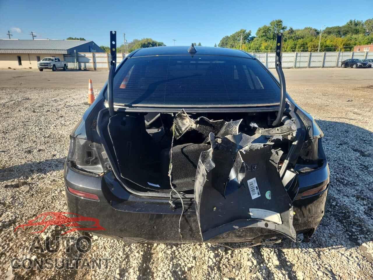 BMW M5 2014 - WBSFV9C58ED593381
