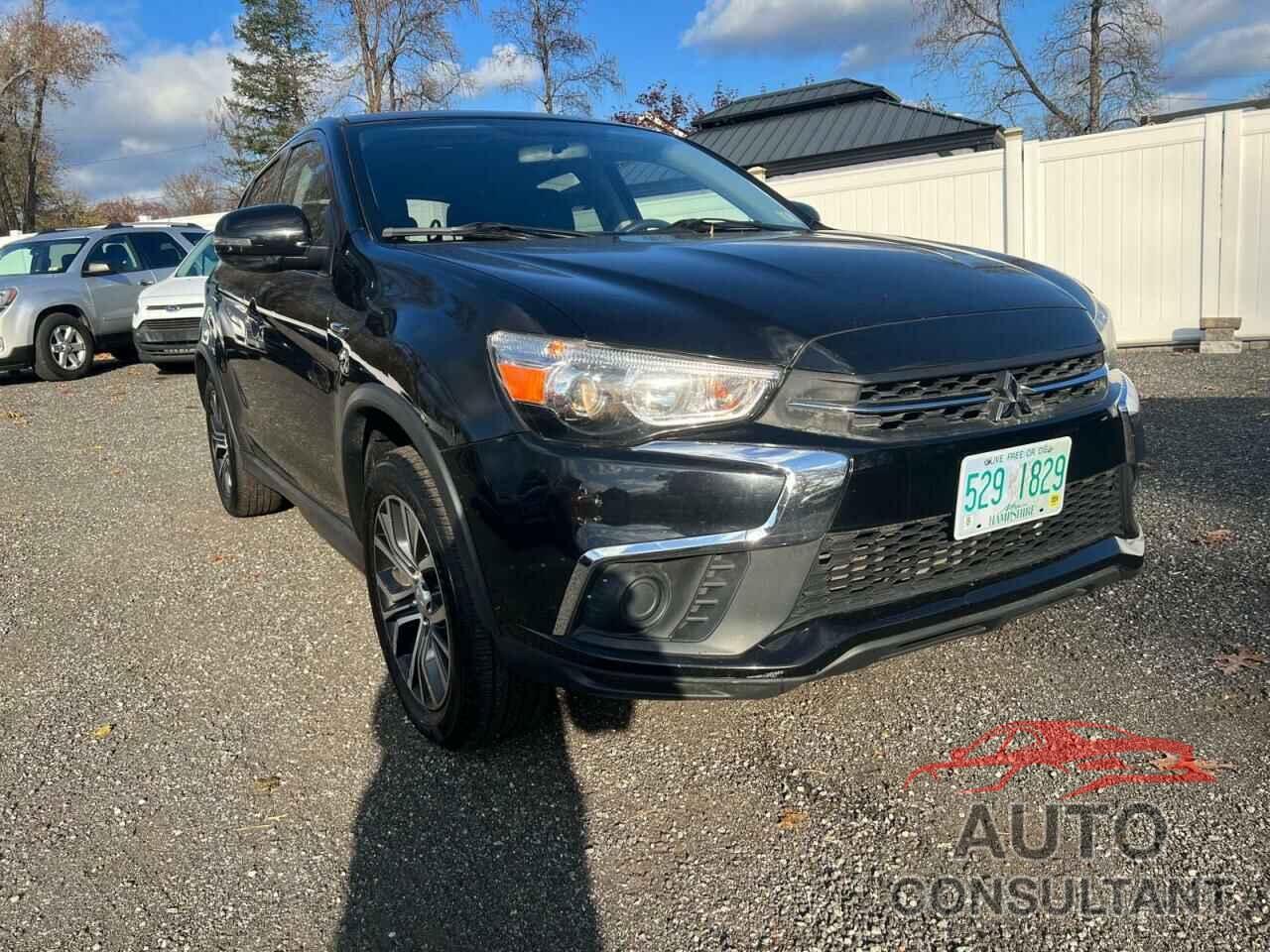MITSUBISHI OUTLANDER 2018 - JA4AR3AU3JU024939