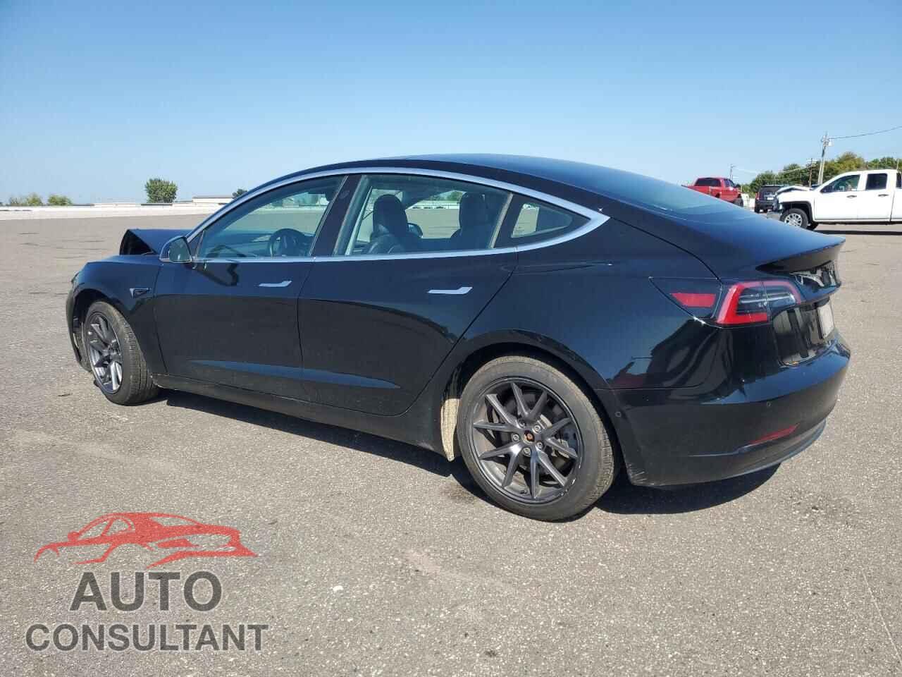 TESLA MODEL 3 2019 - 5YJ3E1EB2KF208755