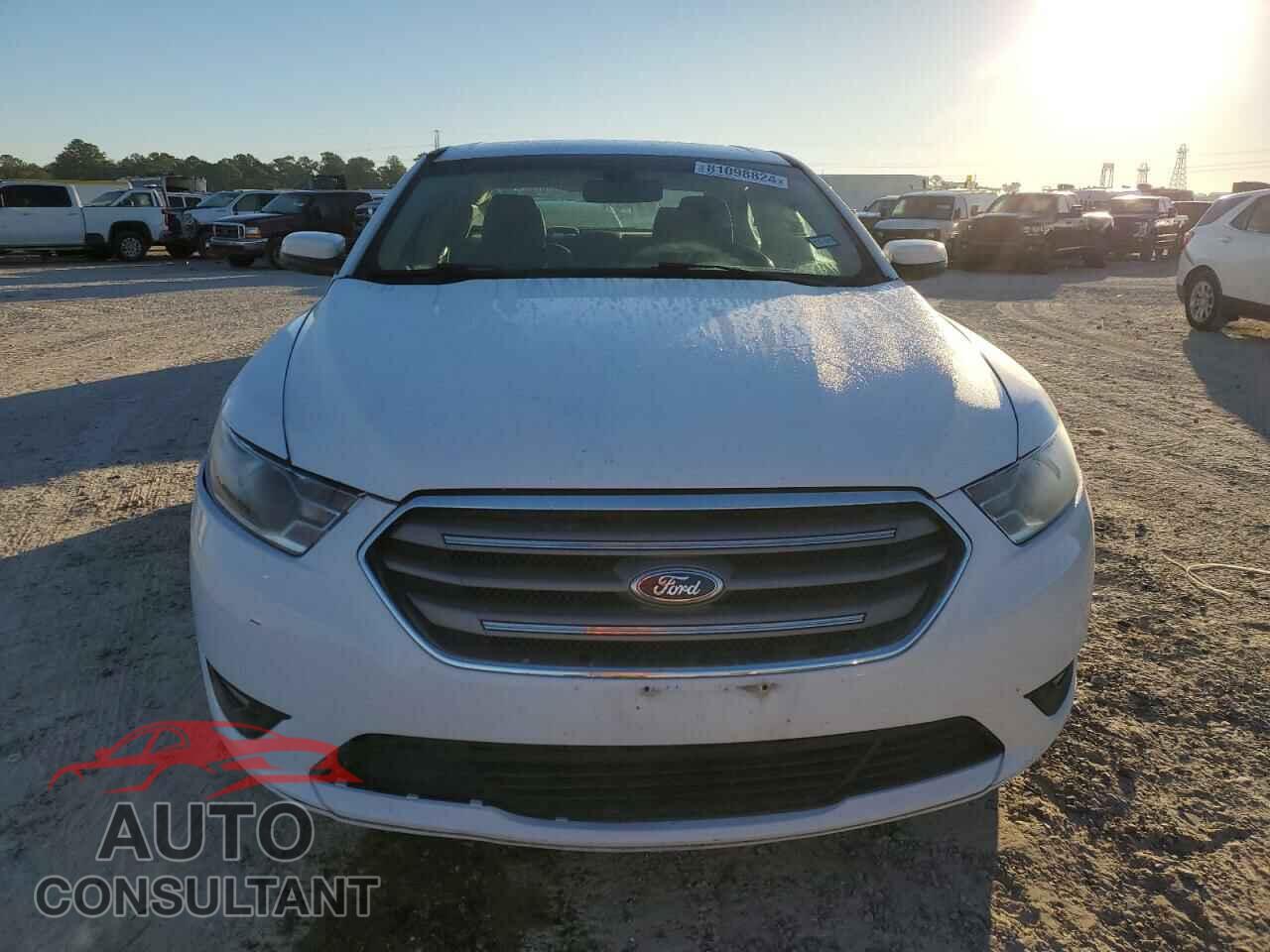FORD TAURUS 2015 - 1FAHP2E81FG208452
