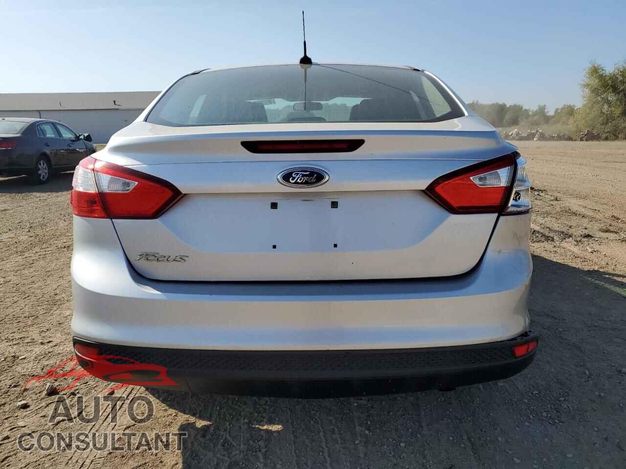 FORD FOCUS 2012 - 1FAHP3E25CL361257