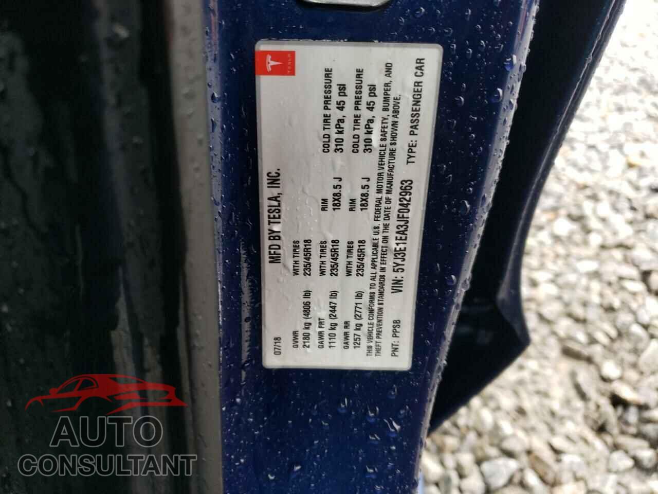 TESLA MODEL 3 2018 - 5YJ3E1EA3JF042963