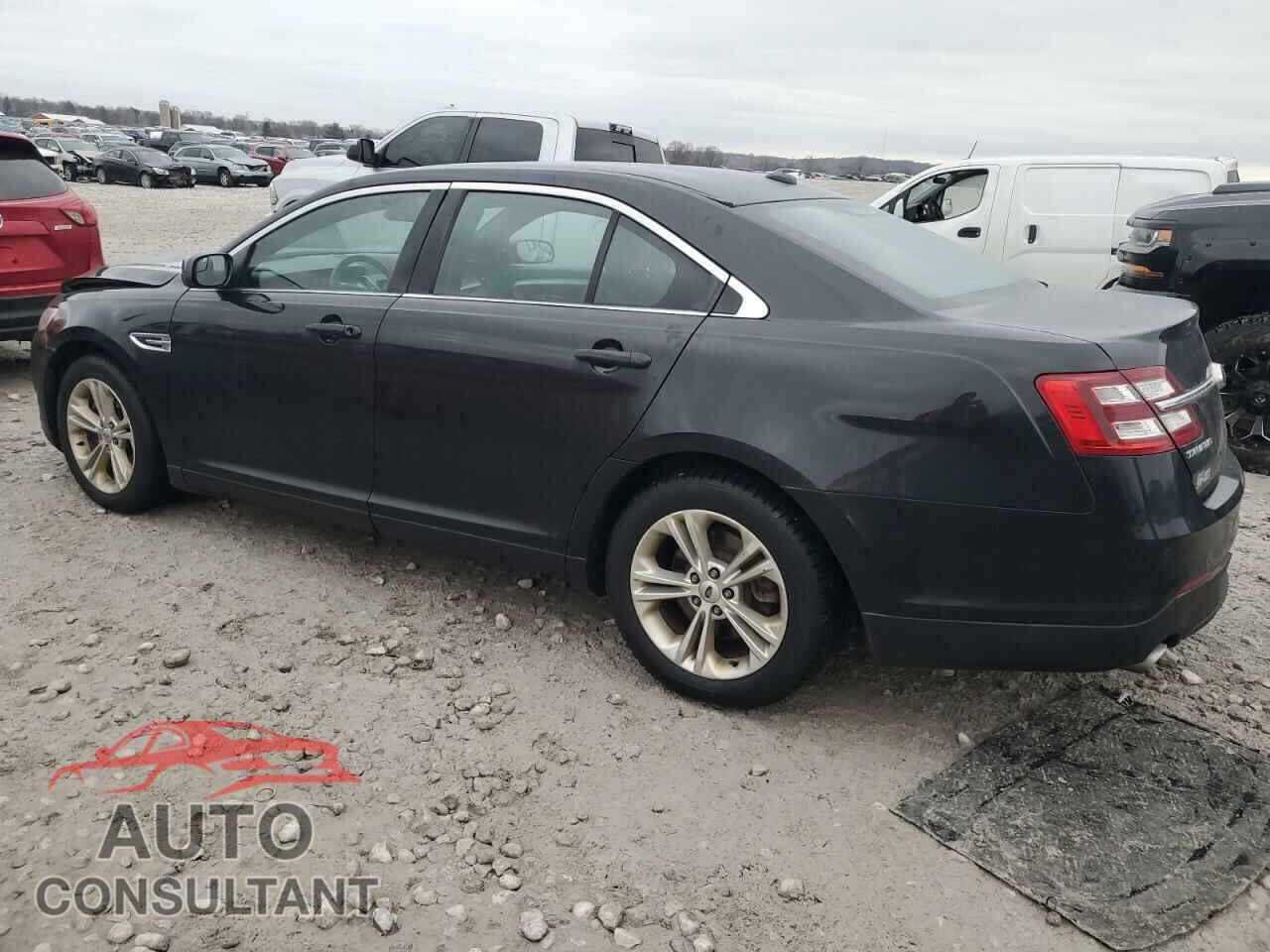 FORD TAURUS 2015 - 1FAHP2E82FG208945