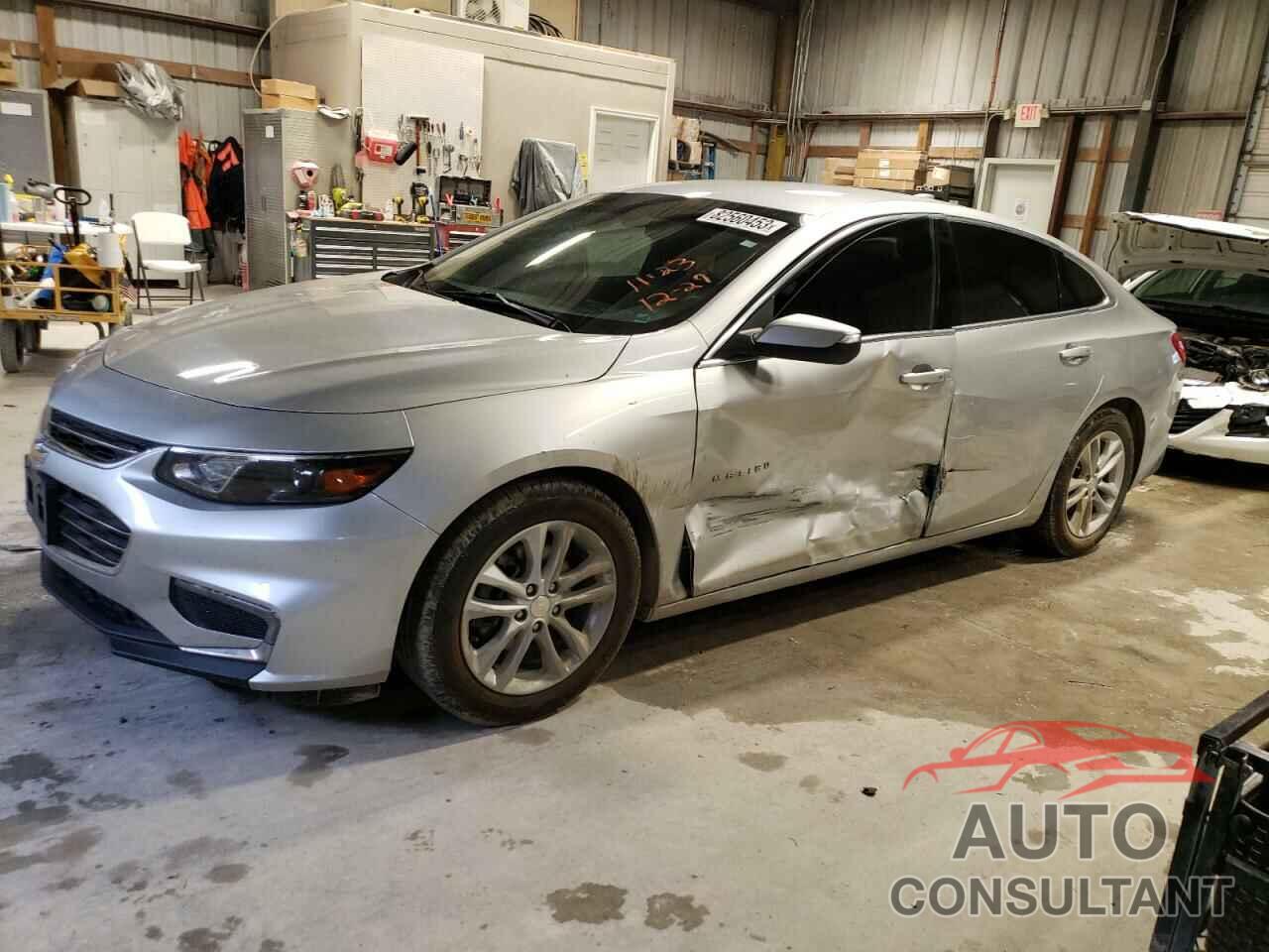 CHEVROLET MALIBU 2017 - 1G1ZE5ST0HF206532