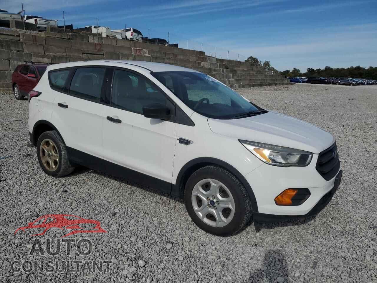 FORD ESCAPE 2017 - 1FMCU0F76HUC75717