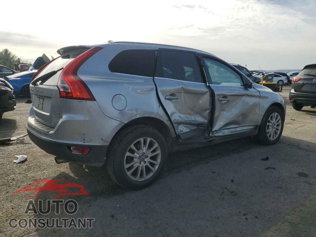 VOLVO XC60 2010 - YV4992DZ0A2123902
