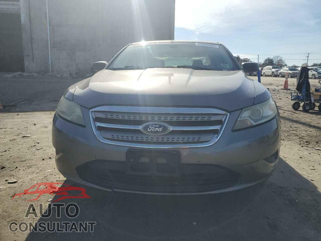 FORD TAURUS 2011 - 1FAHP2DW9BG141917