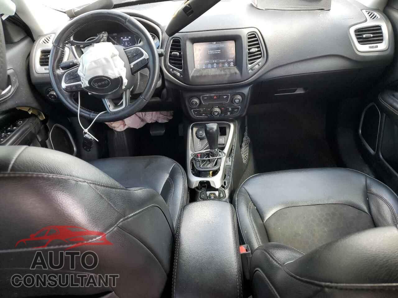 JEEP COMPASS 2019 - 3C4NJDBB5KT748466