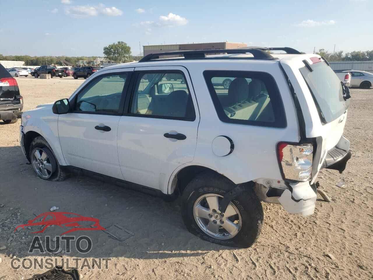 FORD ESCAPE 2011 - 1FMCU9C79BKC64237