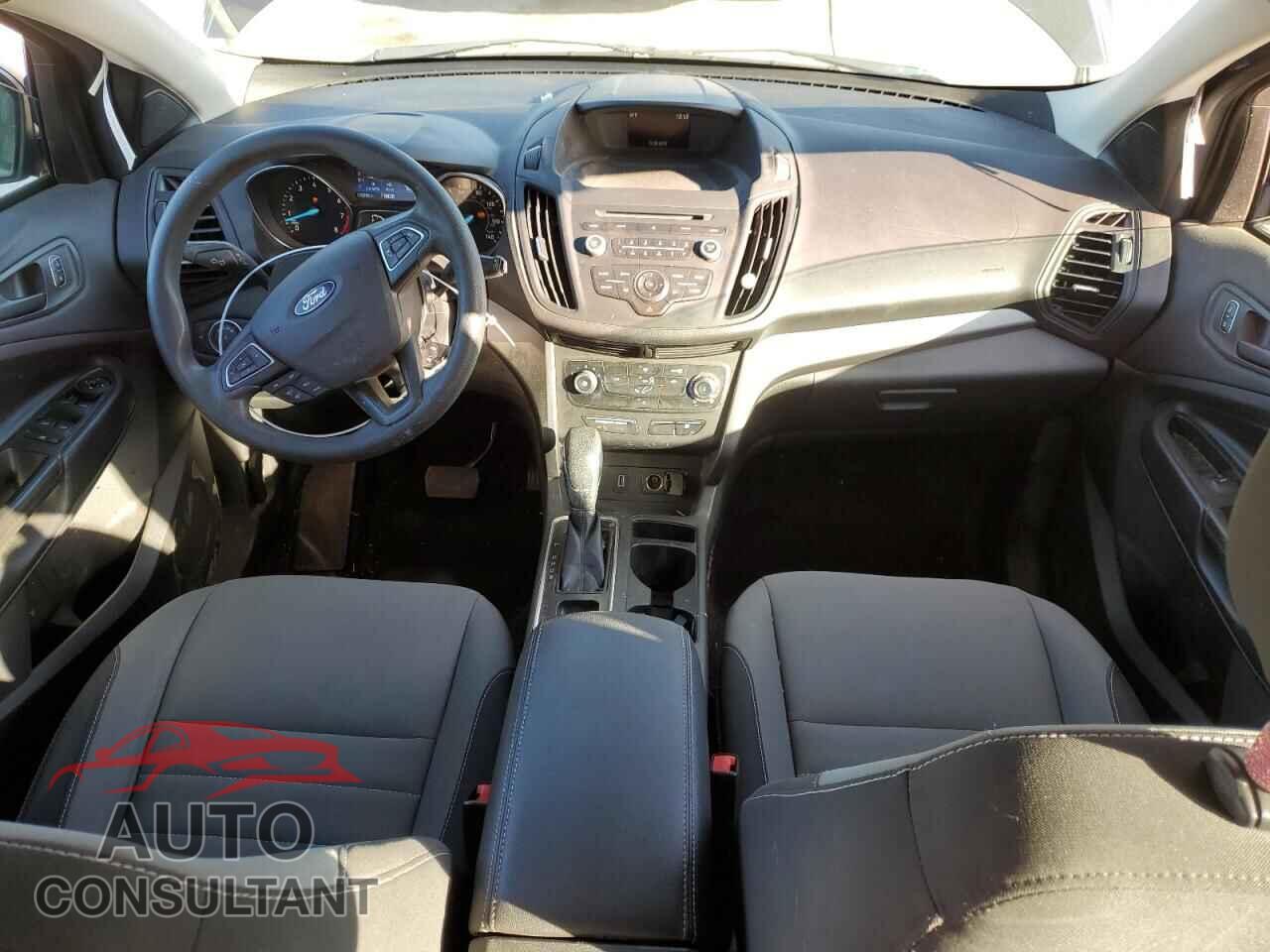 FORD ESCAPE 2018 - 1FMCU0F71JUB42210