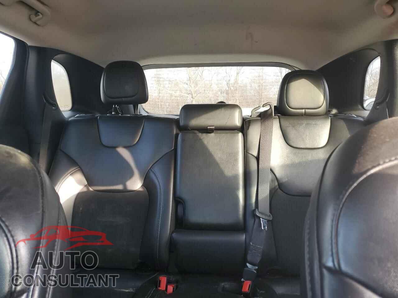 JEEP GRAND CHER 2019 - 1C4PJMLB8KD477626