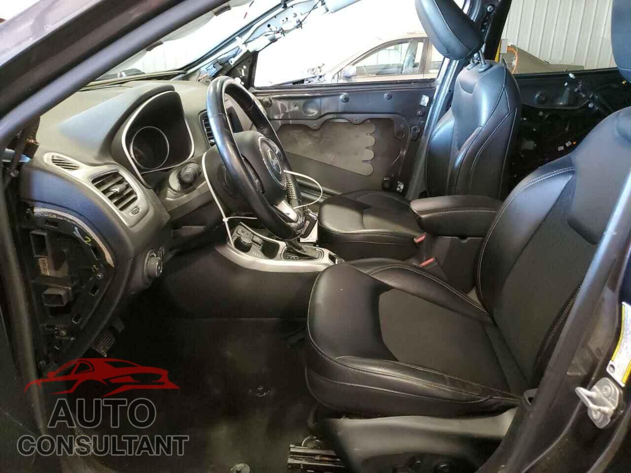 JEEP COMPASS 2019 - 3C4NJDBB4KT754405