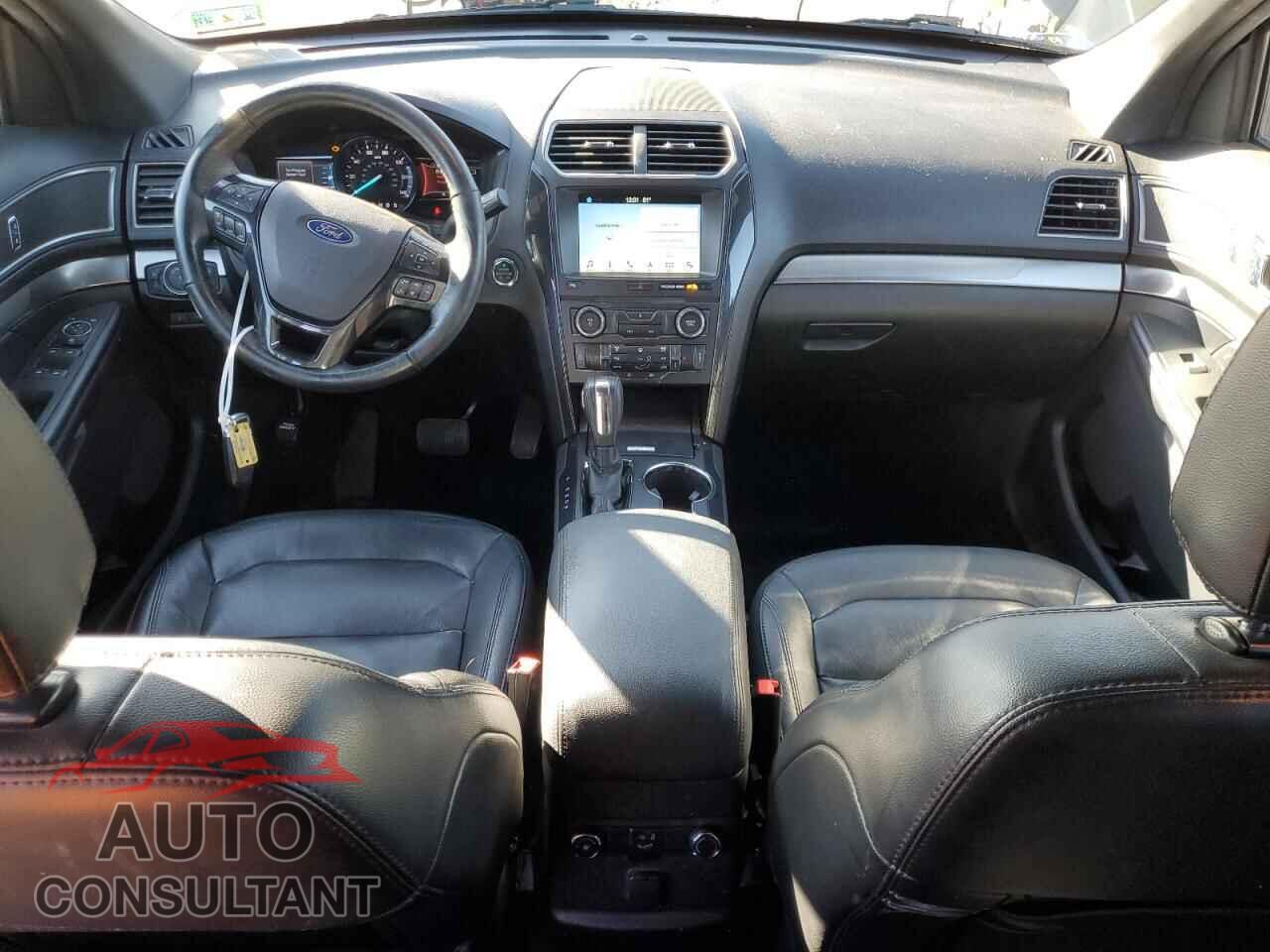 FORD EXPLORER 2018 - 1FM5K8D82JGA75236