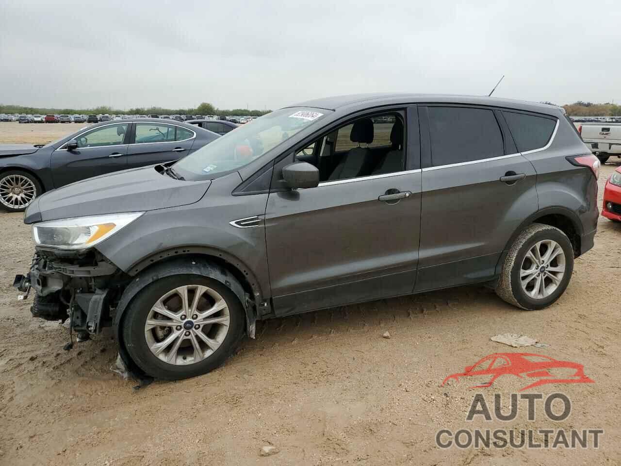 FORD ESCAPE 2017 - 1FMCU0G96HUB66335