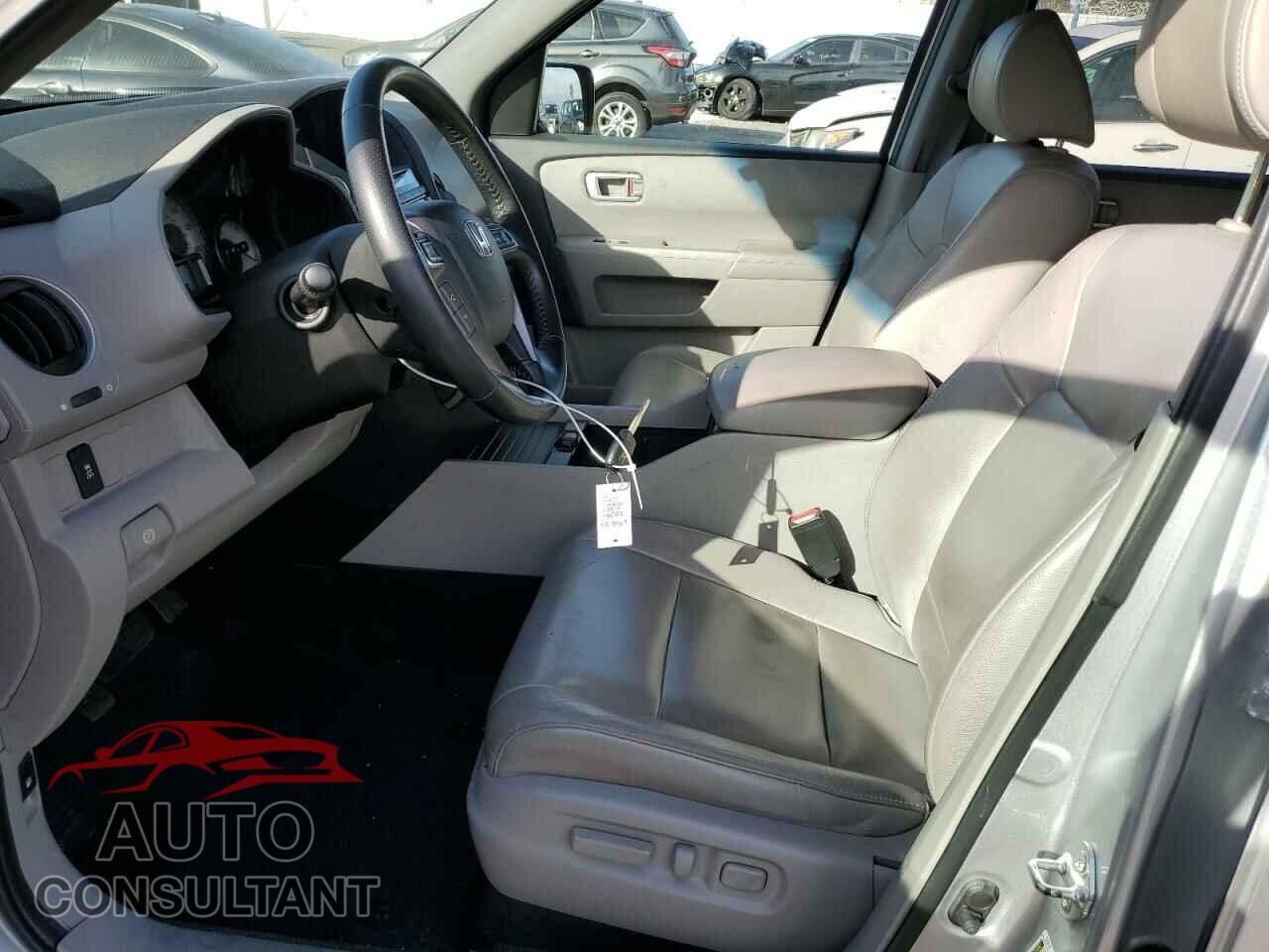HONDA PILOT 2012 - 5FNYF3H54CB010667